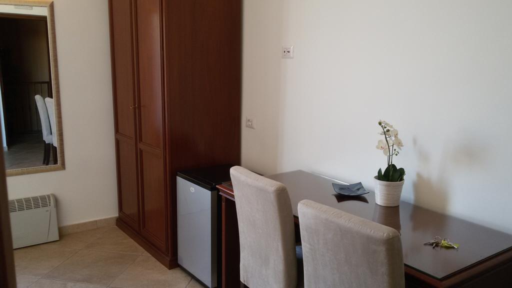 Mrs Julie Guesthouse โรม ห้อง รูปภาพ